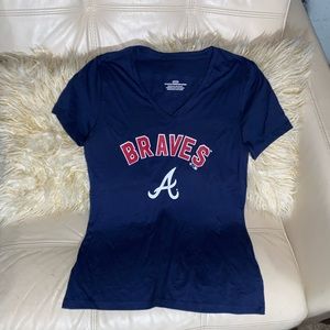 Women’s Small Atlanta Braves V Neck